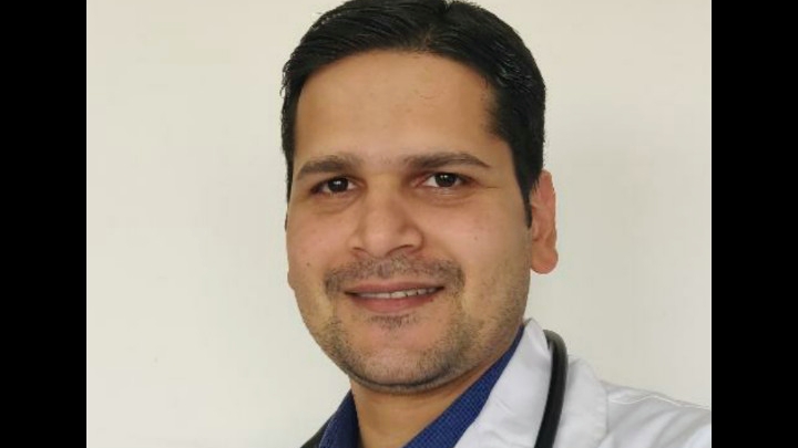 Dr. Dr Deepankar Vatsa Best Cardiologist In Noida I Consultant Cardiologist In Noida Angioplasty Heart Specialist In Noida