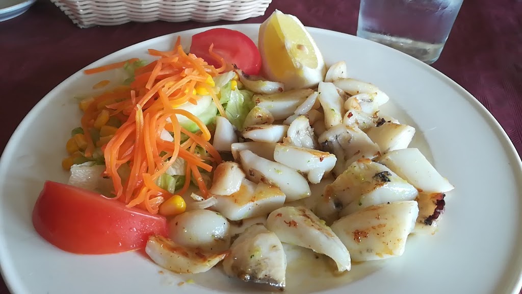 Area de Servicio De Molina — Comida y bebida