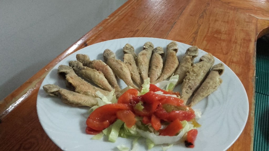 Restaurante la lonja Sanlucar — Comida y bebida