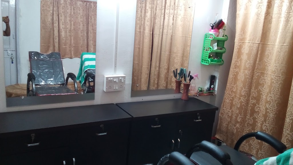 Abhya Beauty Parlour