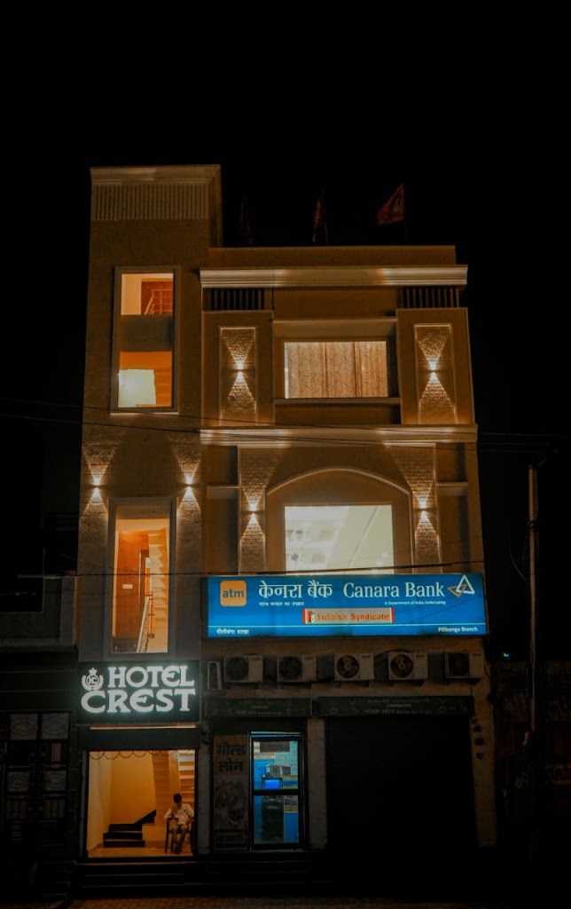 Hotel Crest