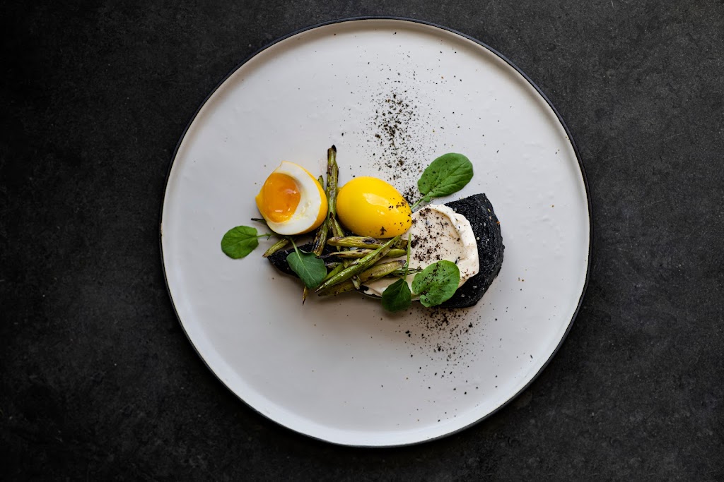  The Apis Hotel & Restaurant