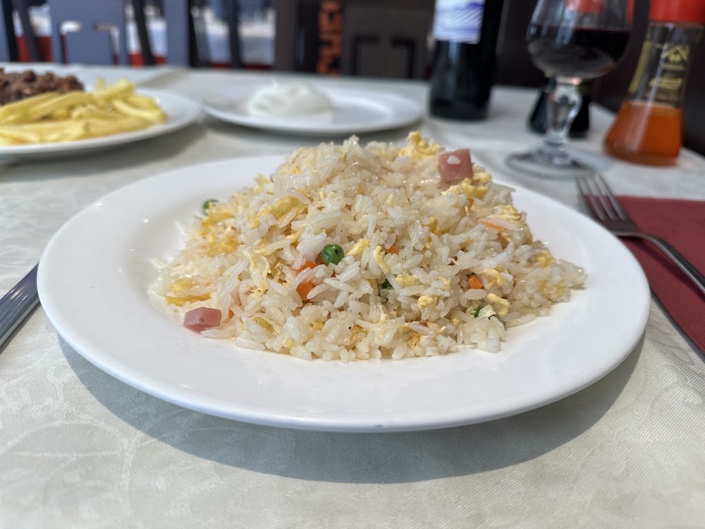 Restaurante Gran Tres Delicias — Comida y bebida