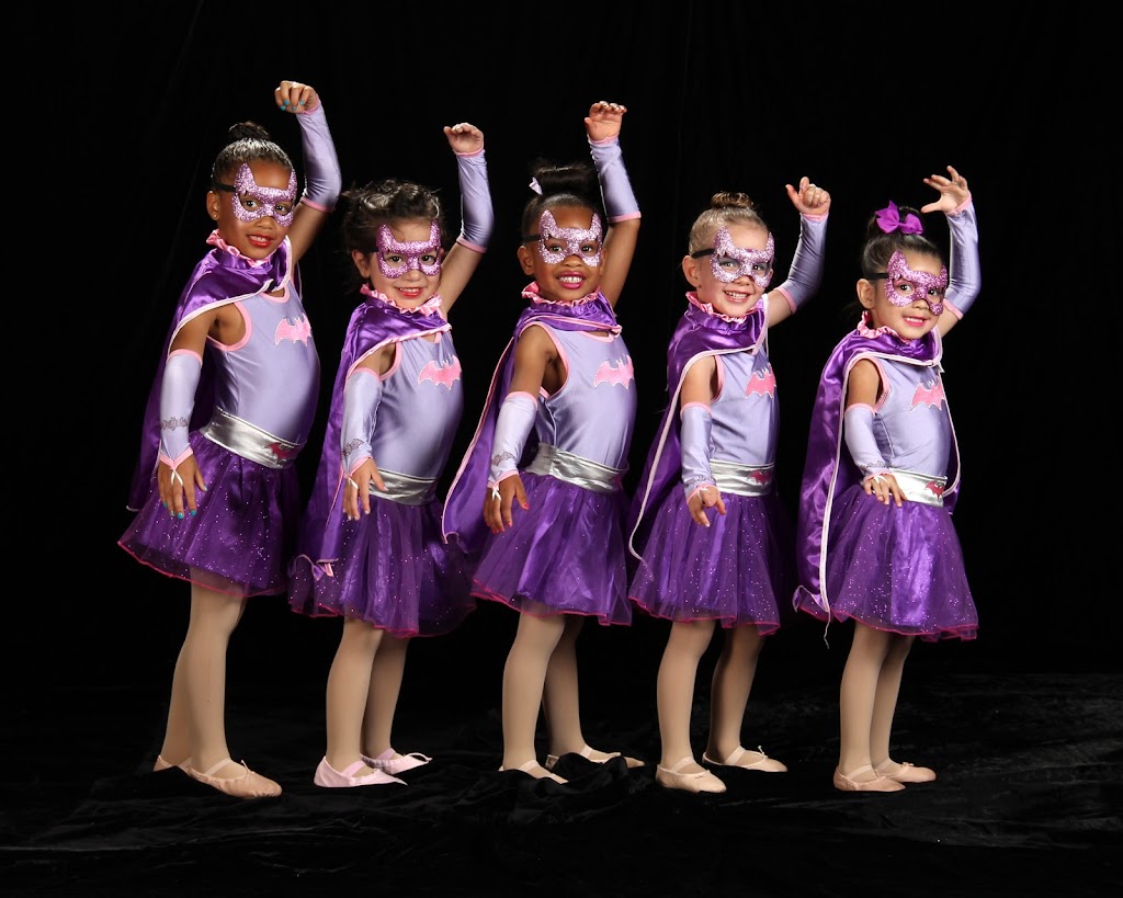  Dancing Little Stars Presents...