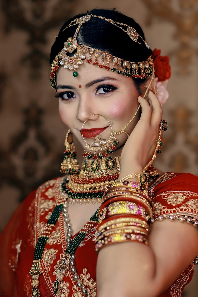 Magic Touch Makeup Studio Beauty Salon Women S Best Beauty Parlour Best Bridal Makeup Artist In Gwalior