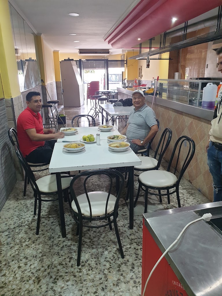 BAR LOS TUBOS — Ambiente