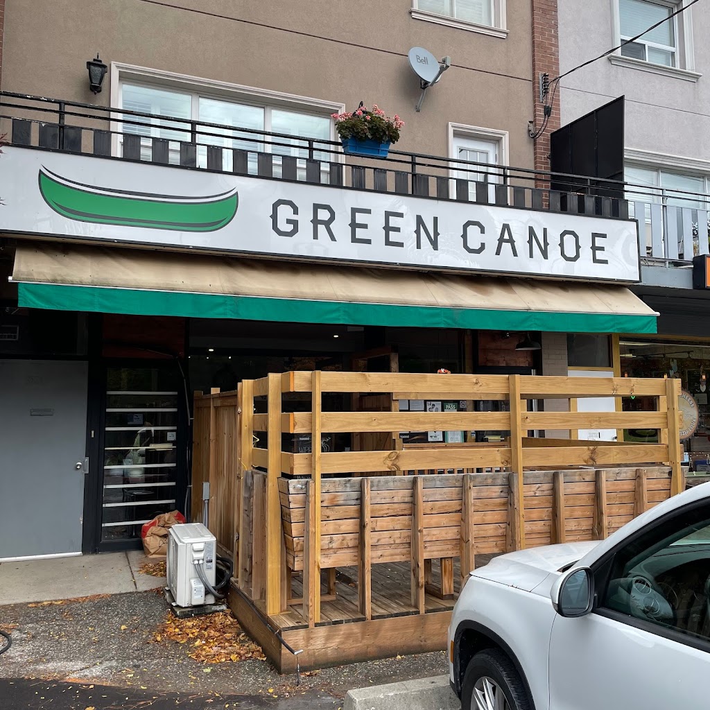 Green Canoe in East York