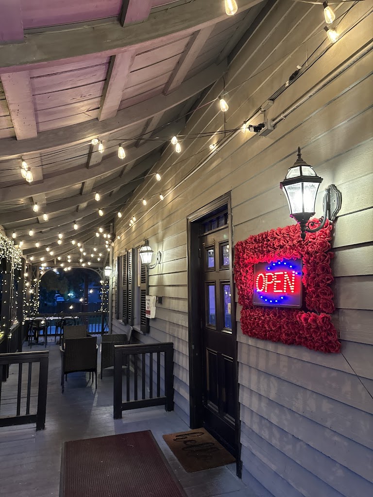 Dear Delhi | Indian Restaurant , Bar & Lounge