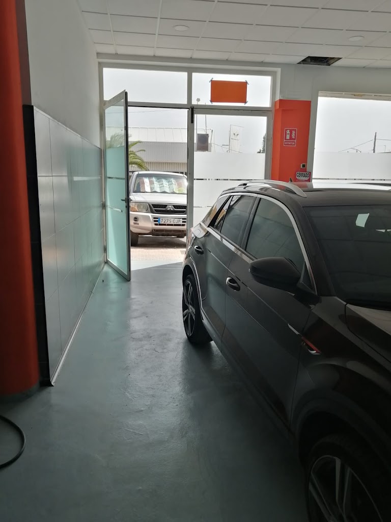 Auto detailing limpieza de coches