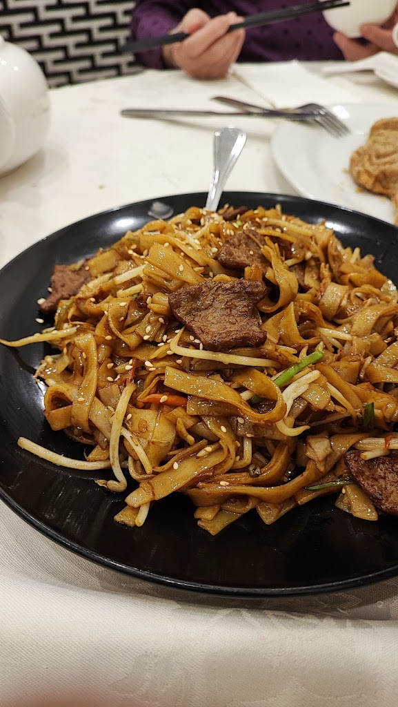 Beef chow fun