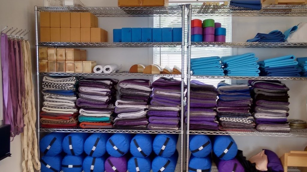  Iyengar Yoga Sarasota @Rosemary Court Yoga