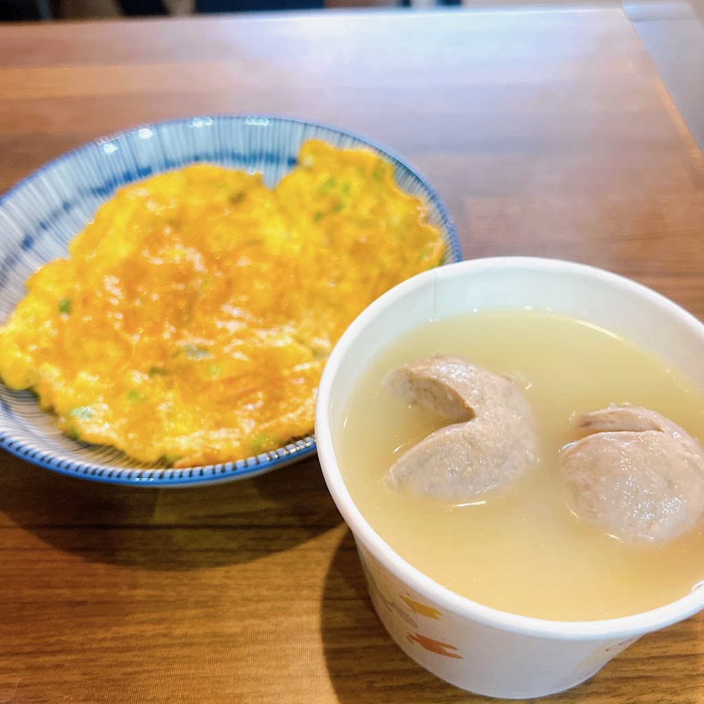 阿宏師涼麵 嘉義雞肉飯 (市政府惠中店) 的照片