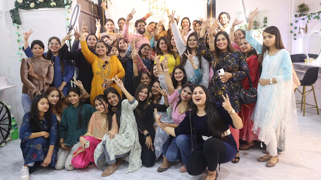 Triloki Prasad Makeovers Academy And Studio