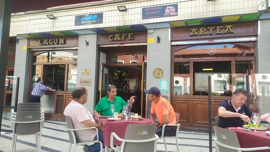 Cafe restaurante Lagun Artea