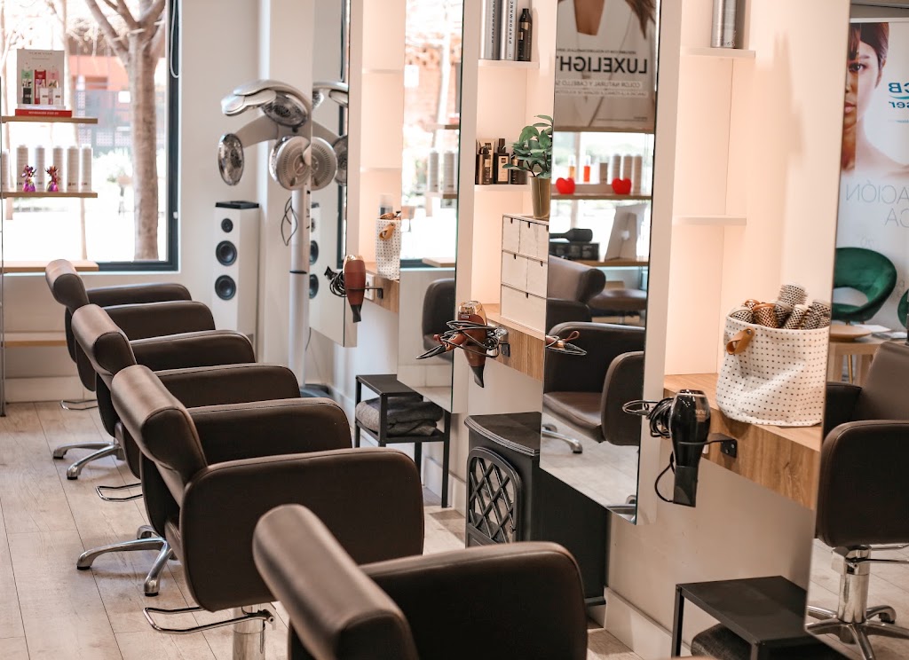 HG Hermanas Gila Peluqueria y Estetica — Interior