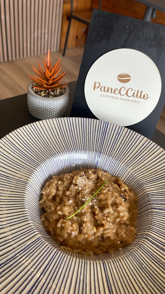 Cafeteria PaneCCillo — Comida y bebida