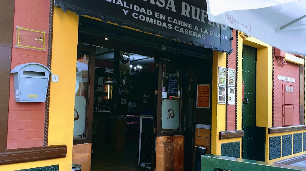 Bar La una y media Casa Rufino