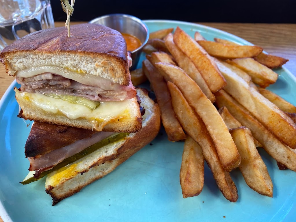 Cuban sandwich