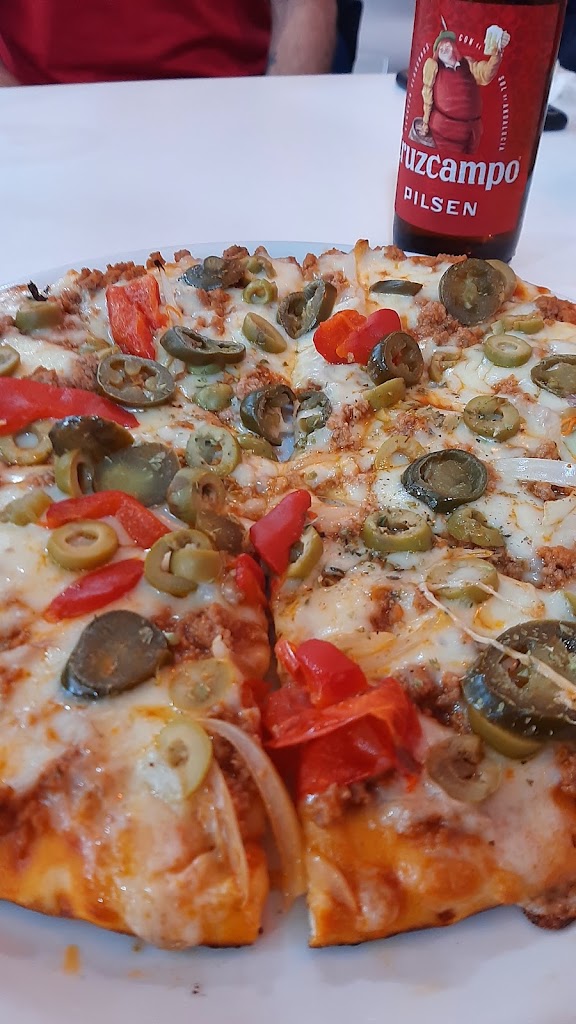 Pizzeria Burguer Mario — Pizza
