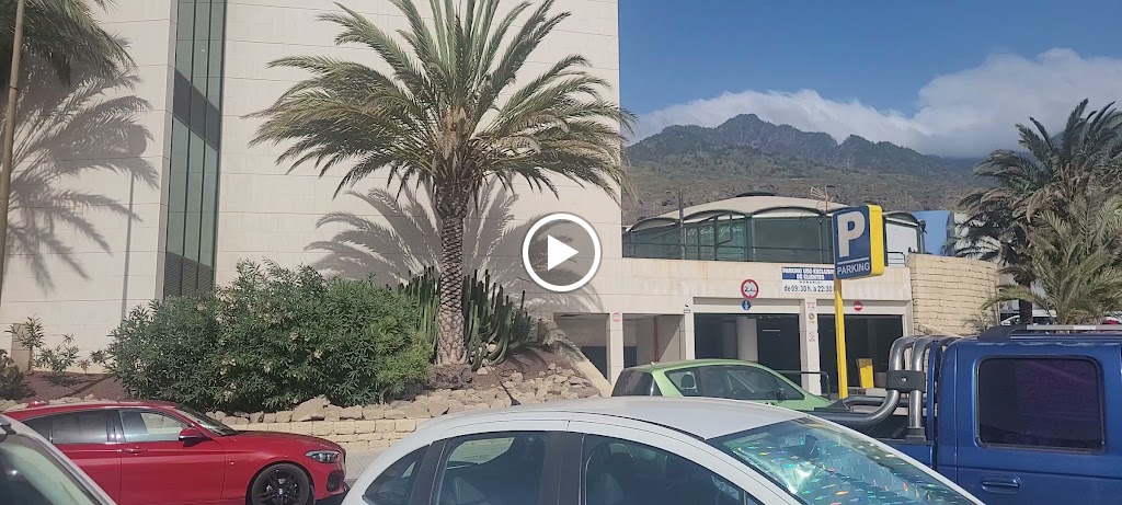 Aparcamientos / Parkhaus — Videos