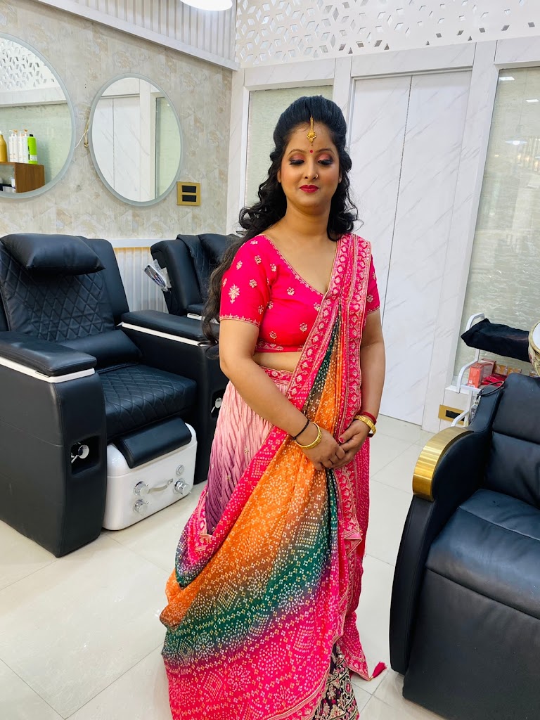 Clone A Unisex Salon