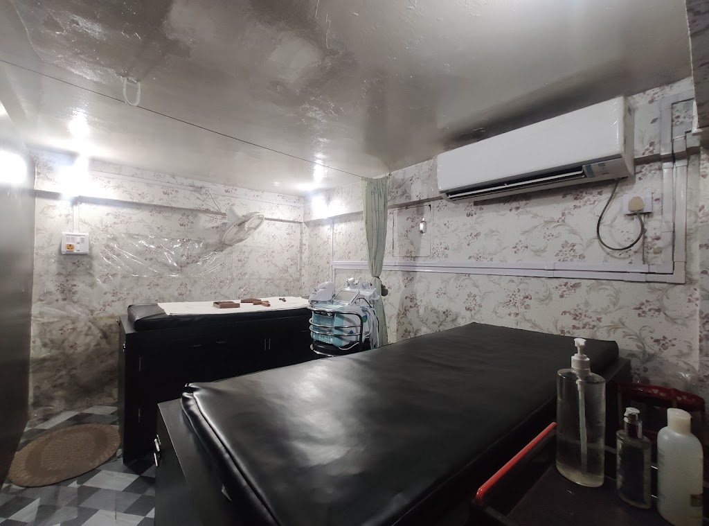 Rupam Ladies Beauty Parlour