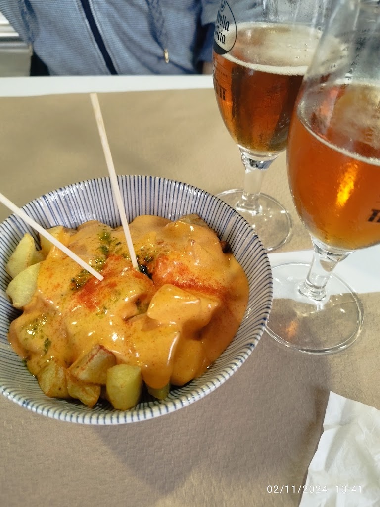 Nou Astoria — Patatas bravas