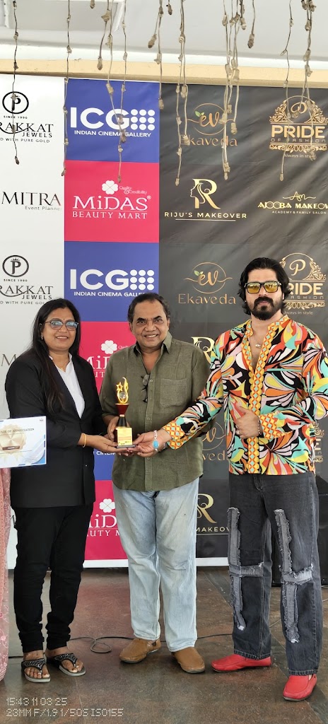 അൽമെൻഡ്ര മേക്കപ്പ് സ്റ്റുഡിയോ & ബ്യൂട്ടി പാർലർ ഇൻ പെരുമ്പാവൂർ ALMENDRA MAKE UP STUDIO PERUMBAVOOR