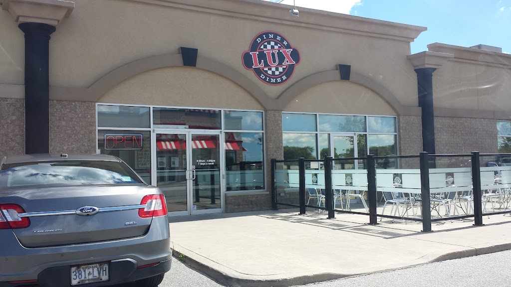 Lux Diner in Windsor