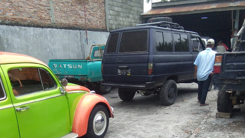 Bengkel Mobil Budi Marion