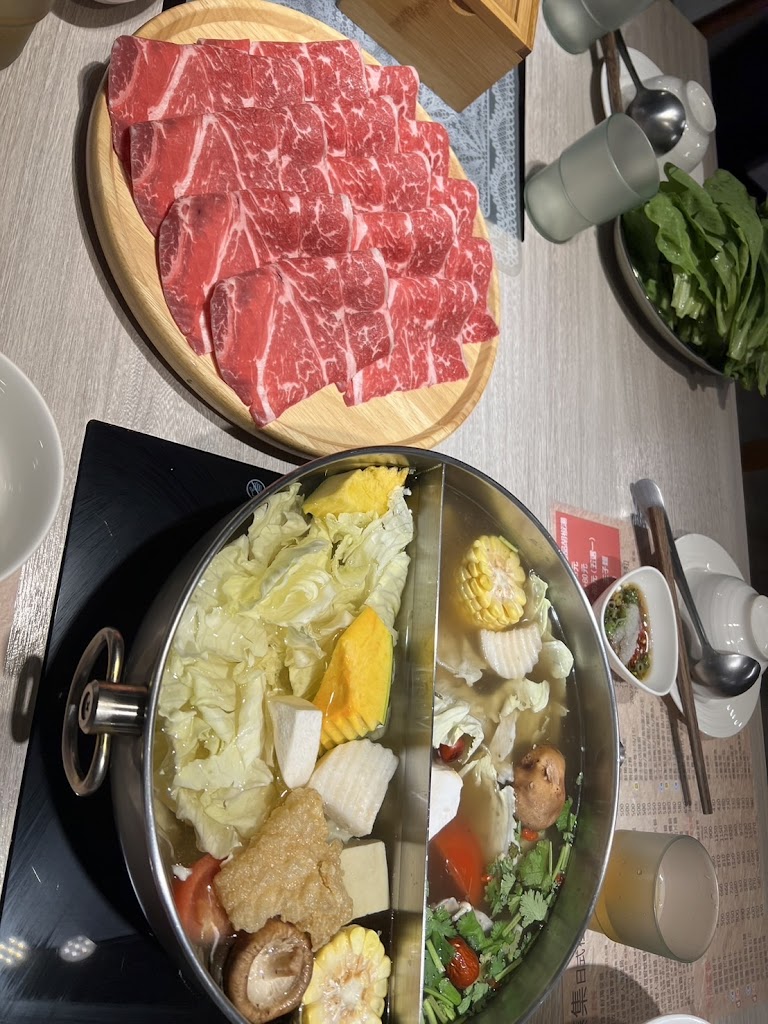 籐集 Shabu Shabu鴛鴦鍋 的照片