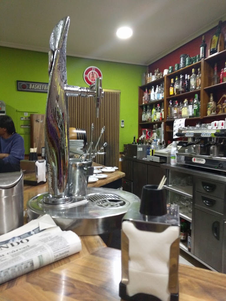 Bar Popeye — Comida y bebida
