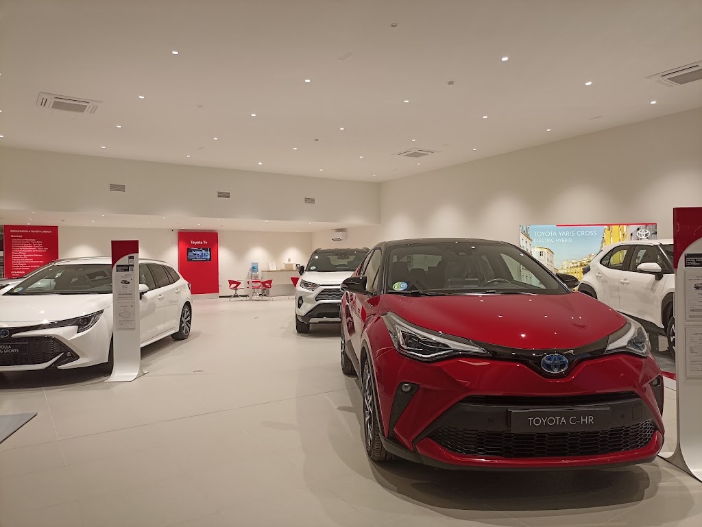 Toyota Labasa - San Javier — Interior
