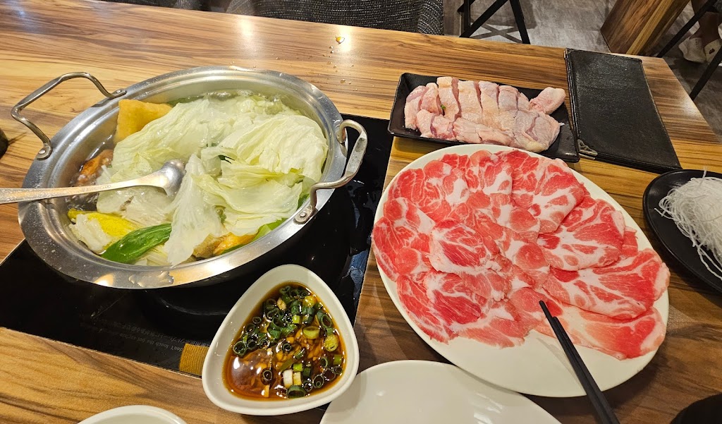 燙燙極緻涮涮鍋 FEITENG Shabu Shabu 永和店 的照片