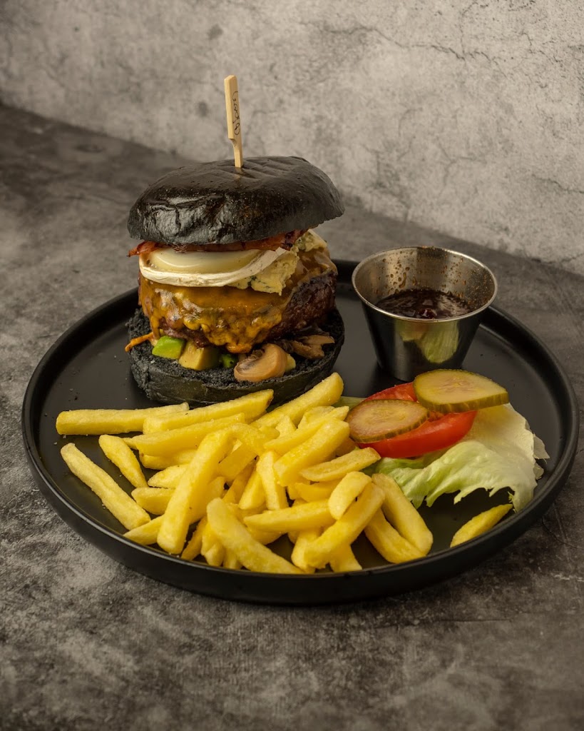 Boom Restaurante — Comida y bebida