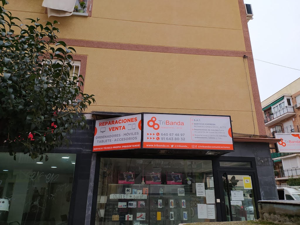 TriBanda Reparacion de Moviles y Ordenadores en Alcorcon | Parcel Shop — Exterior