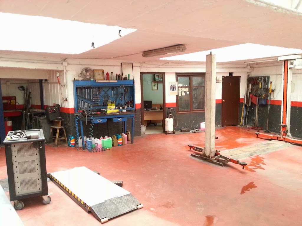 Talleres Hnos Osuna S.L. — Interior