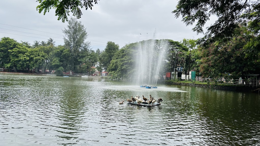 Hirakot Lake Garden