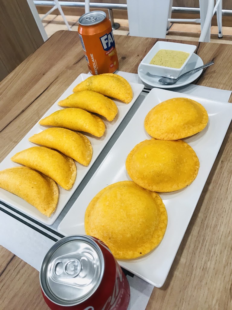 NANNA Cafe Bar — Comida y bebida