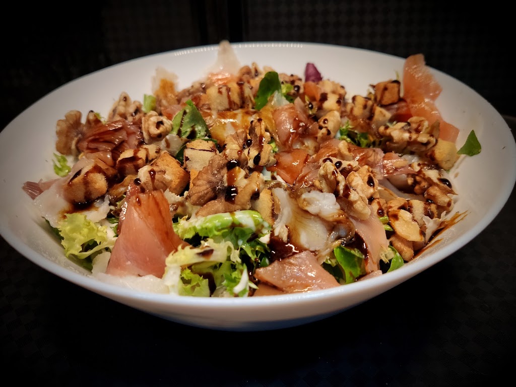 Cafe Bar Montesa — Comida y bebida