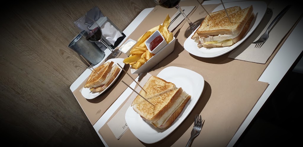 Bar El Entrante — Comida y bebida