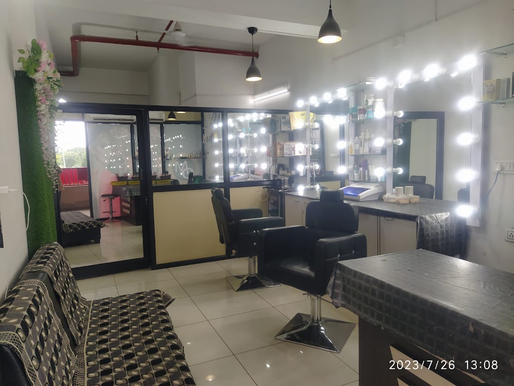 Makeover Beauty Studio And Academy