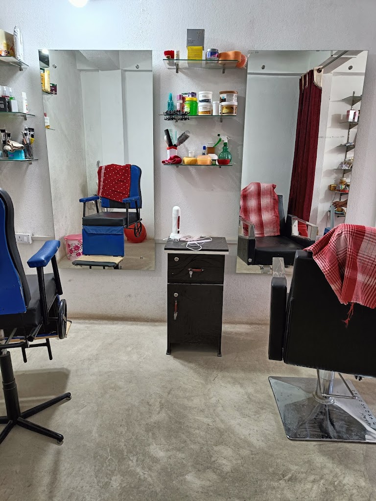 Modern Glow Beauty Parlour And Shringaar Store
