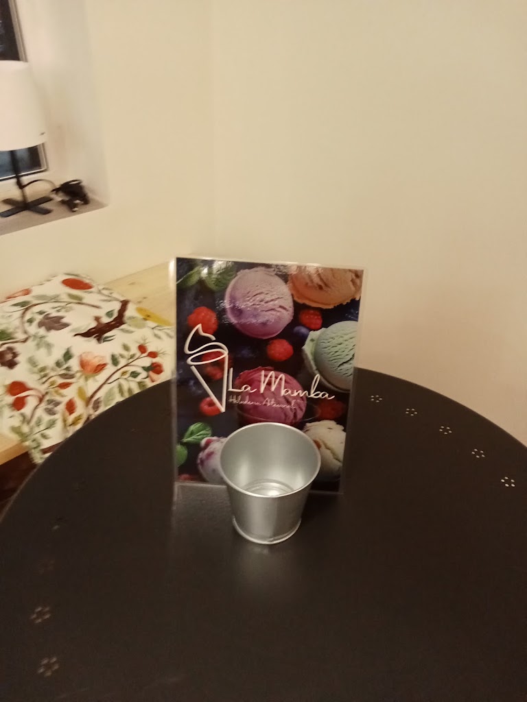 Heladeria la mamba — Comida y bebida