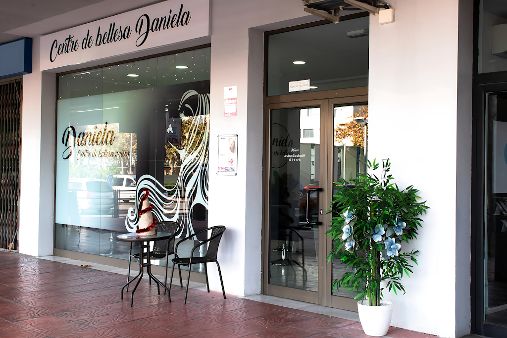 Perruqueria Daniela Centre de bellesa i Estetica — Exterior