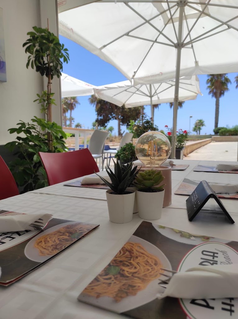 PIZZERIA HAPPY BEACH — Comida y bebida