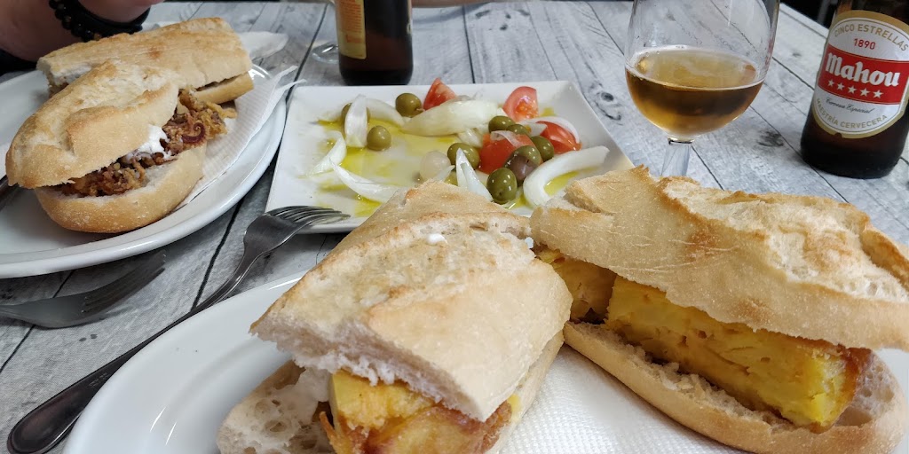 Pellabal Central — Comida y bebida