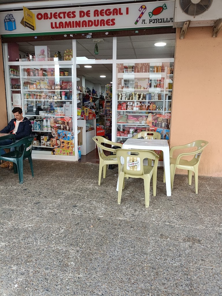 CHUCHES Y OBJETOS DE REGALO