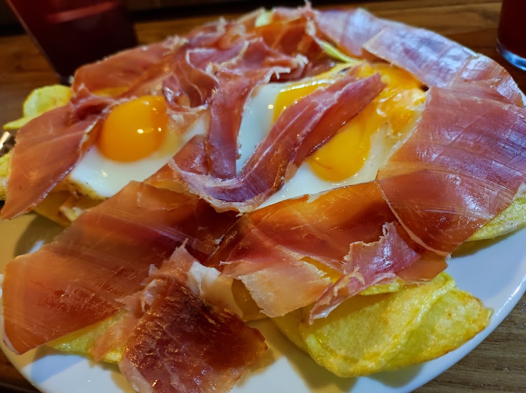 Tasca Ernesto - La Oficina — Jamon