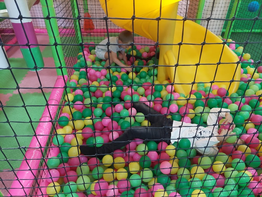 Centro De Ocio Tres En Raya